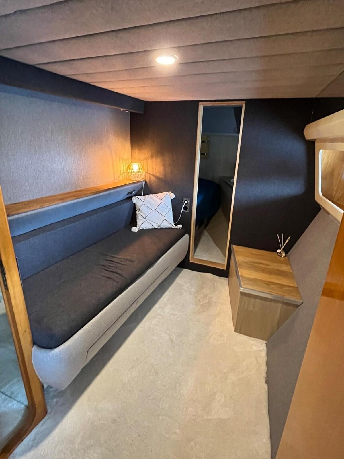 Отель Yacht Aquamarina Vieux Port La Rochelle Ла-Рошель Экстерьер фото