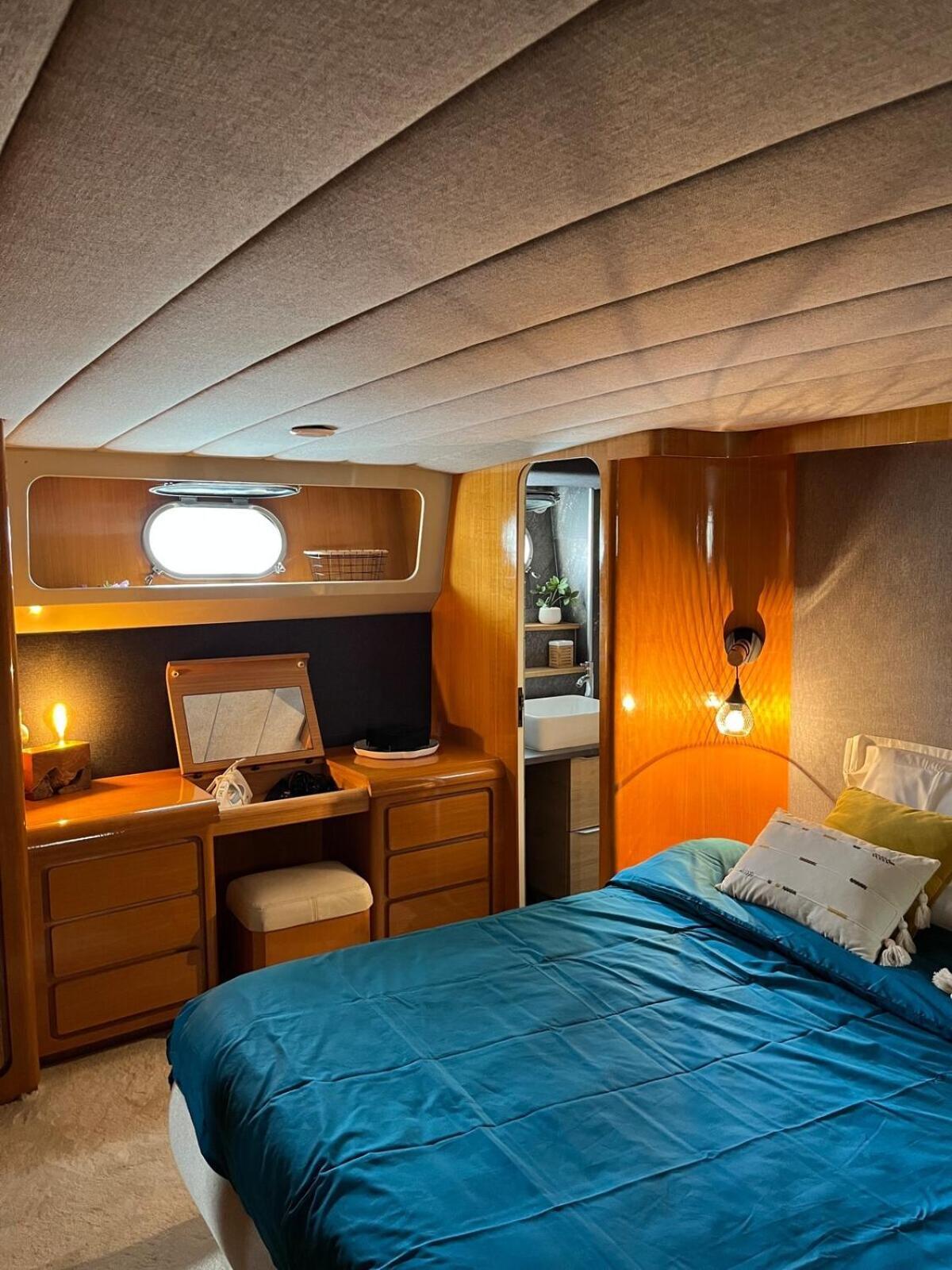 Отель Yacht Aquamarina Vieux Port La Rochelle Ла-Рошель Экстерьер фото