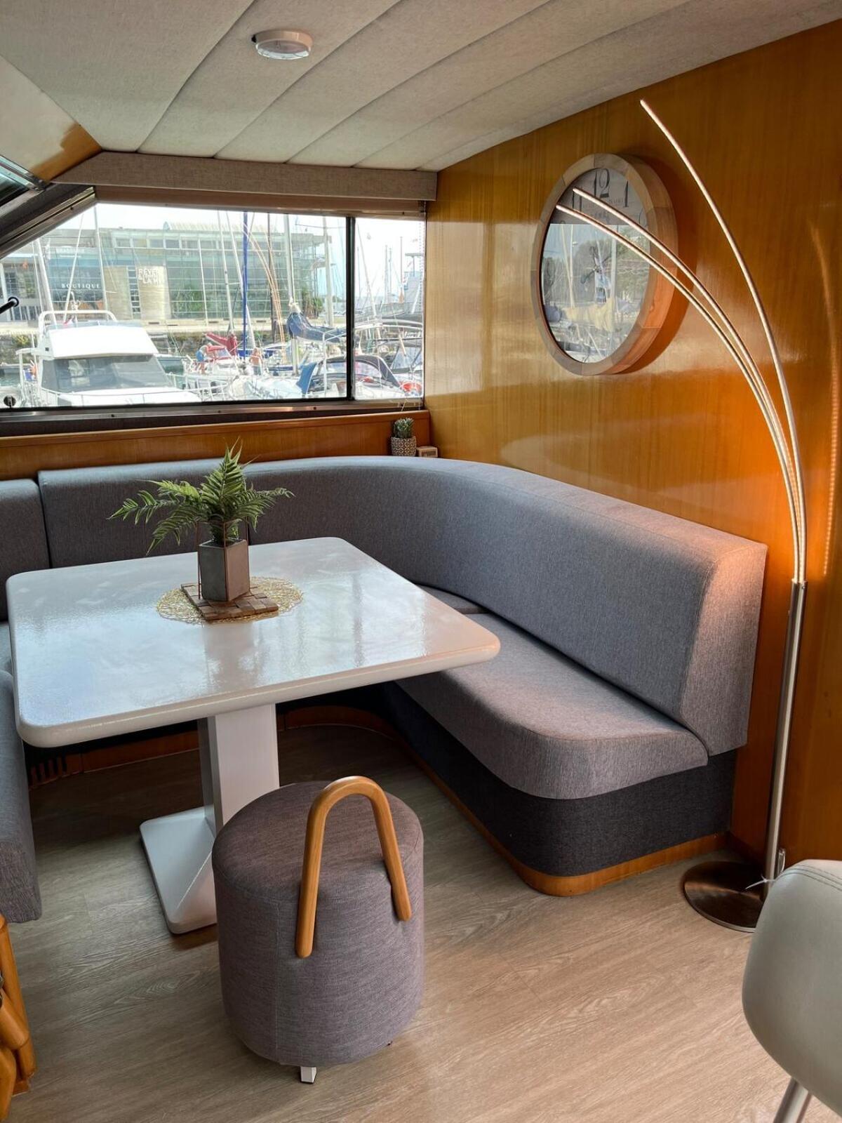 Отель Yacht Aquamarina Vieux Port La Rochelle Ла-Рошель Экстерьер фото